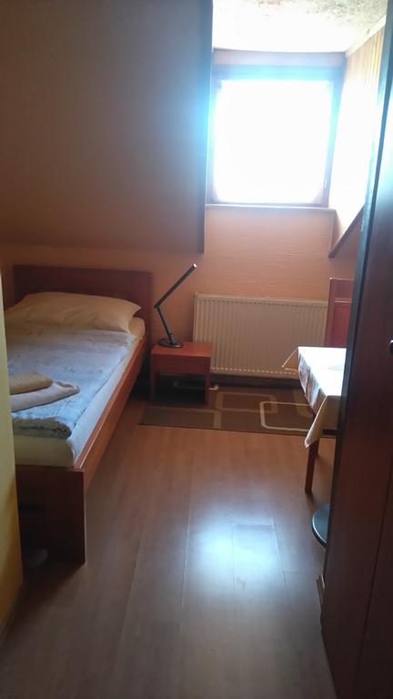 U Bláhů - ubytování v Šestajovickém pivovaru Šestajovice Esterno foto